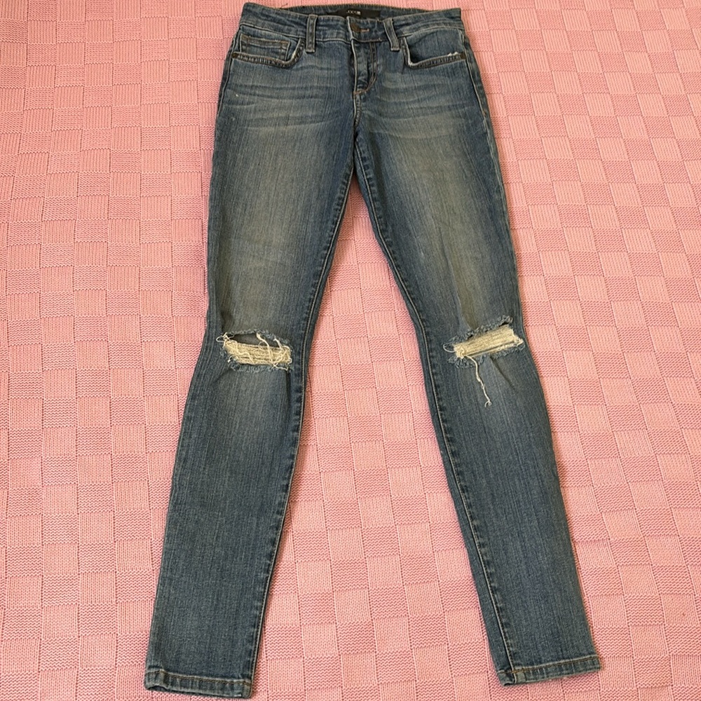 Joe’s Mid Rise Skinny - Picture 2 of 3